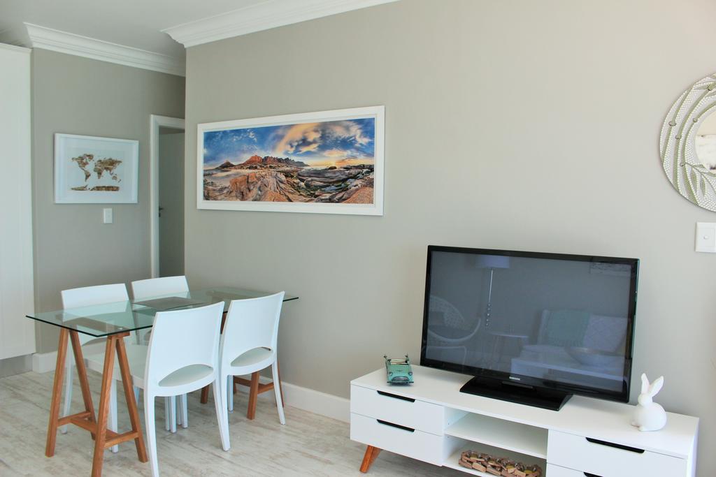 Blouberg Beachfront Apartment Bloubergstrand Zimmer foto